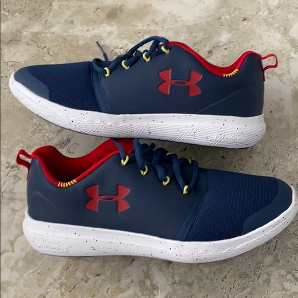 Under Armour Other - Under Armour Charged Sneakers Size 7Y